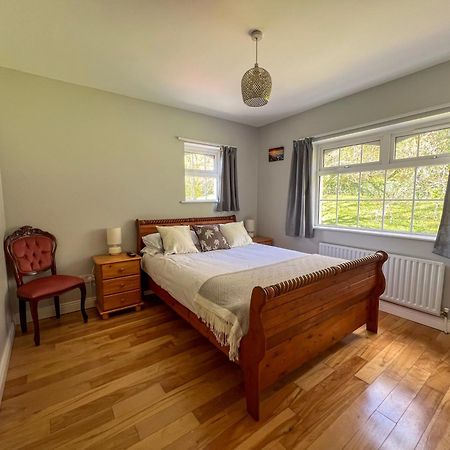 Woodville Lodge Guesthouse Киларни Екстериор снимка